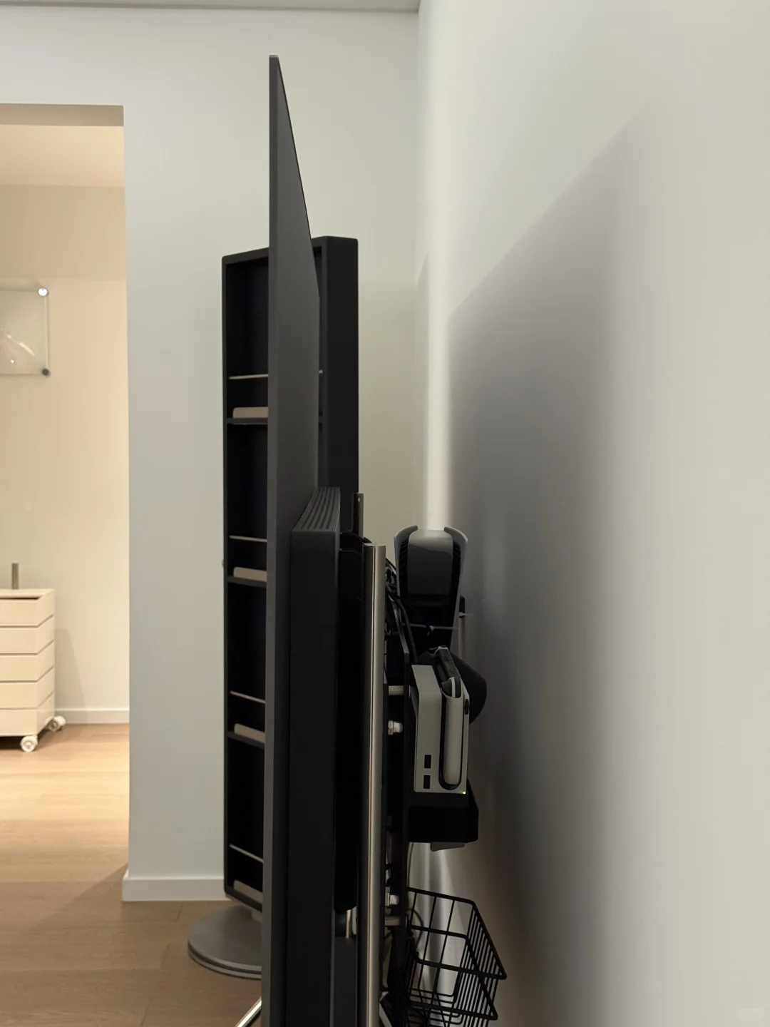 移动电视支架藏线方案，PS5，ATV，NS多合一