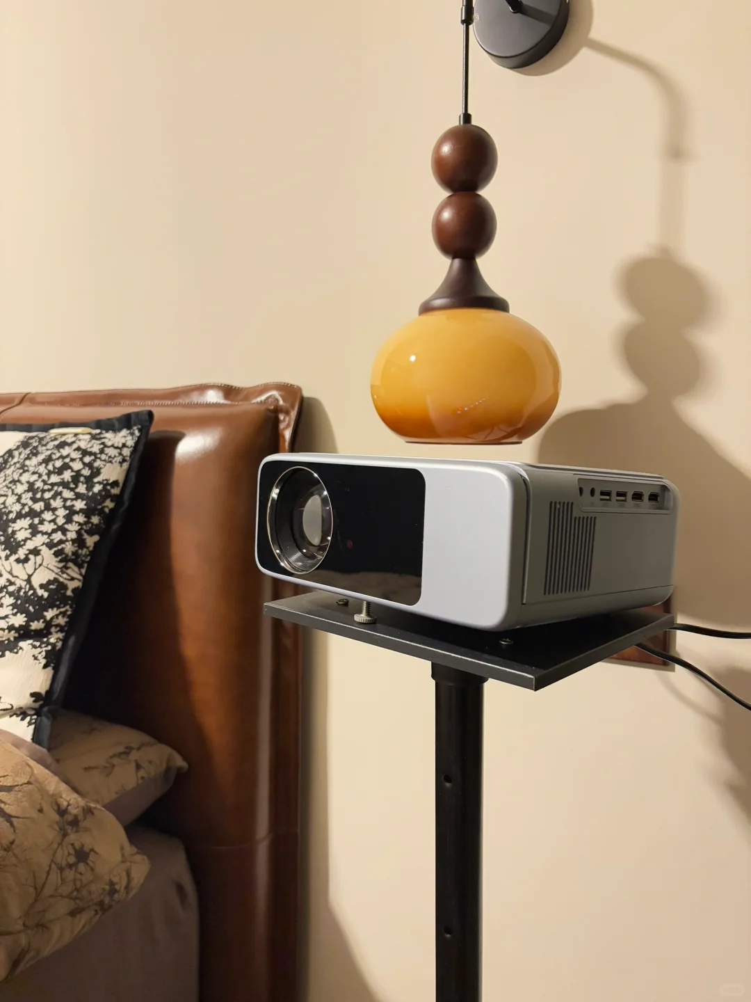 投影仪免费观影｜三步实现追剧自由（附攻略）