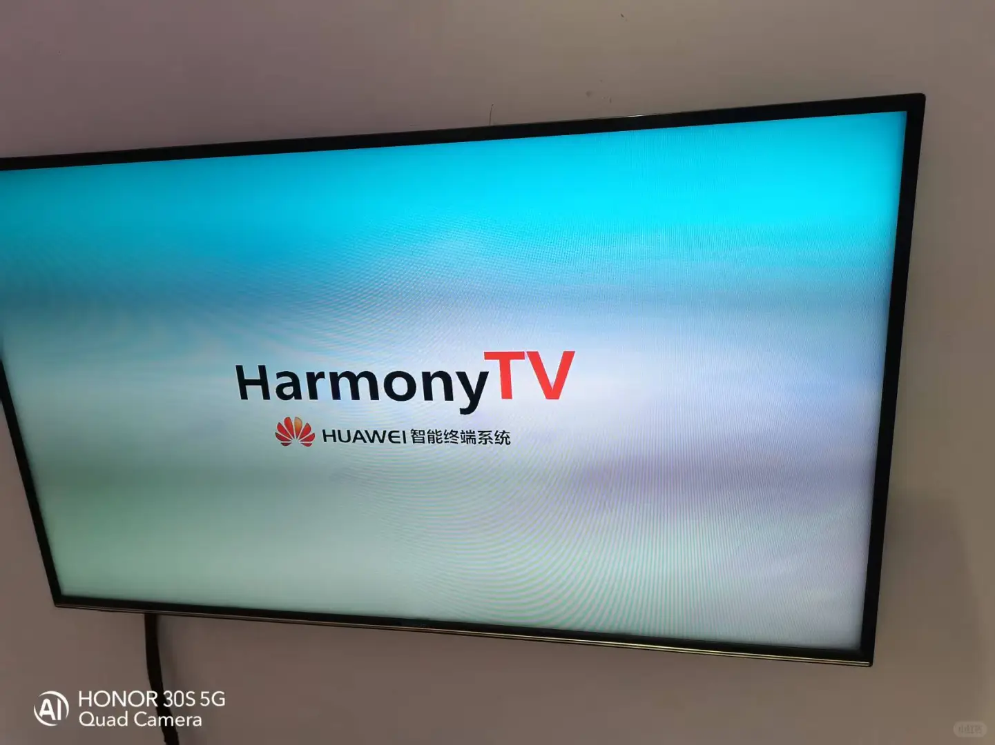 出售网络盒子，电视直播热门影视全网通用