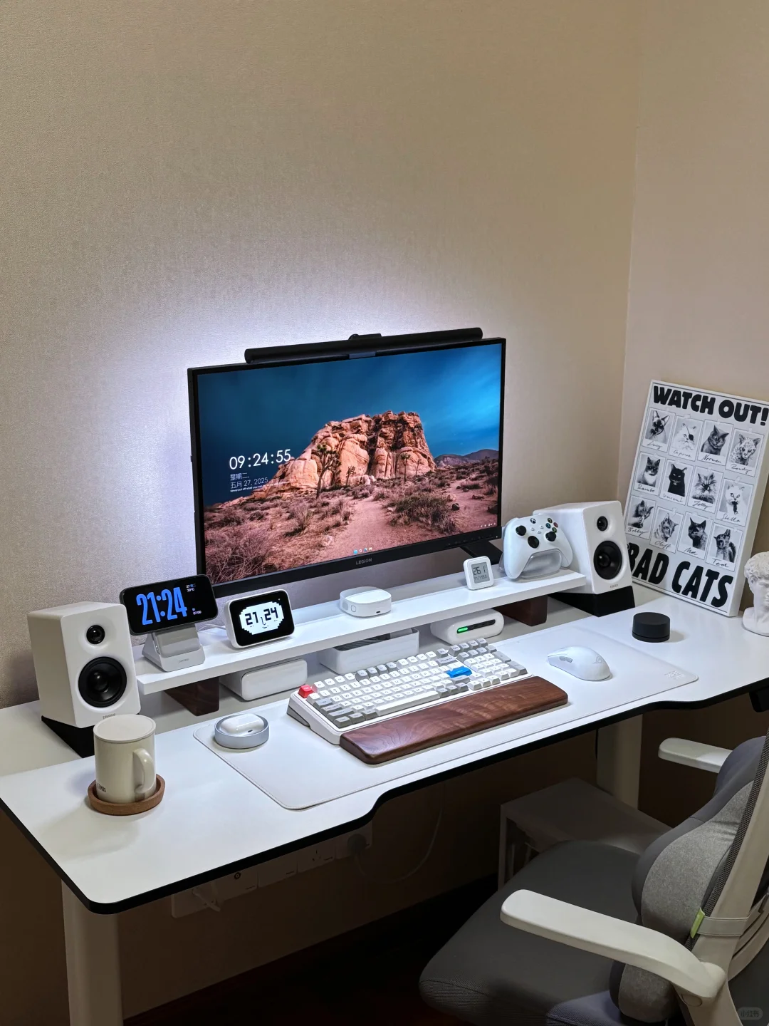 Windows 11桌面美化｜时钟软件｜任务栏透明