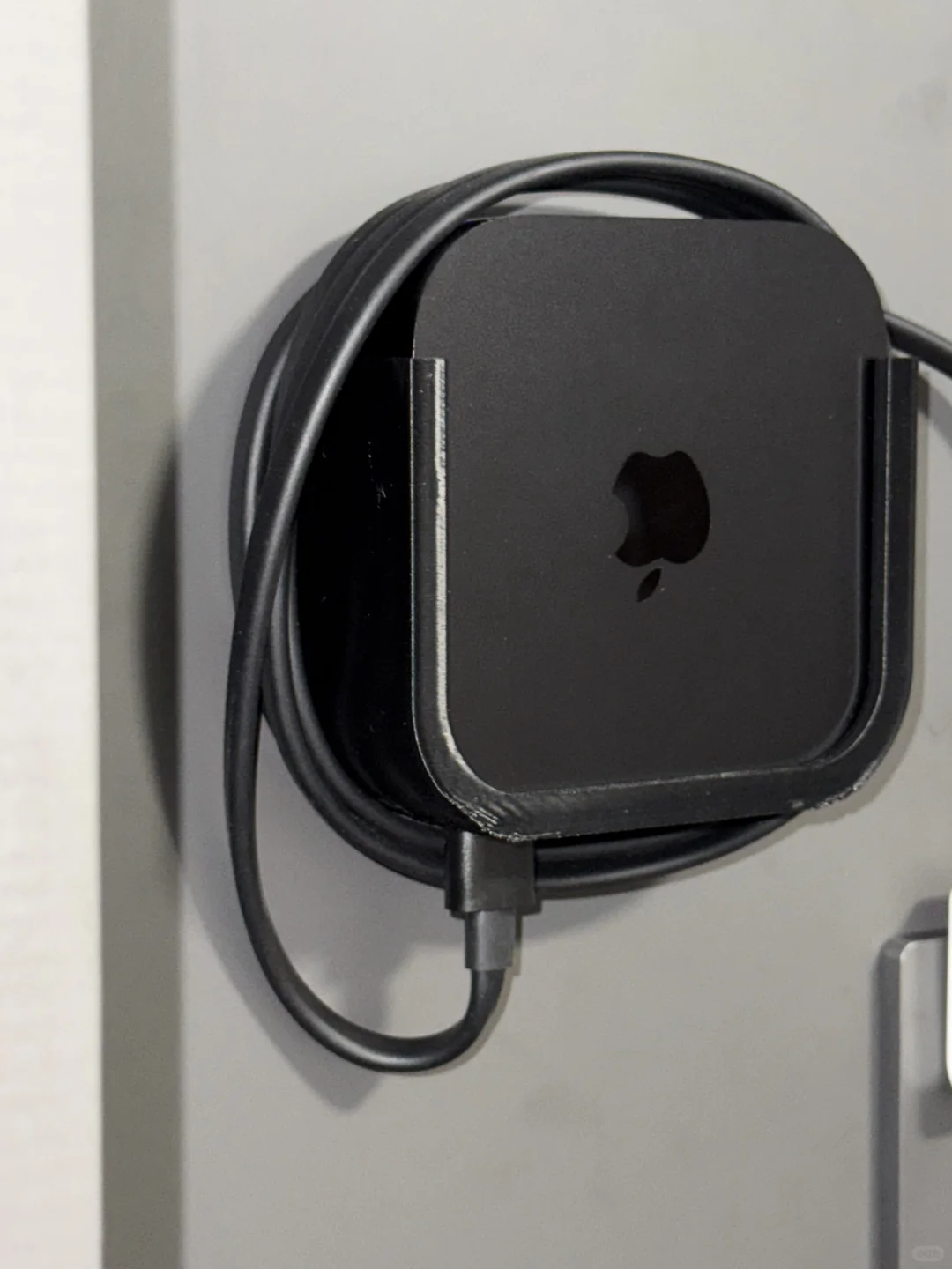 请叫我天才，Apple TV上墙方案分享