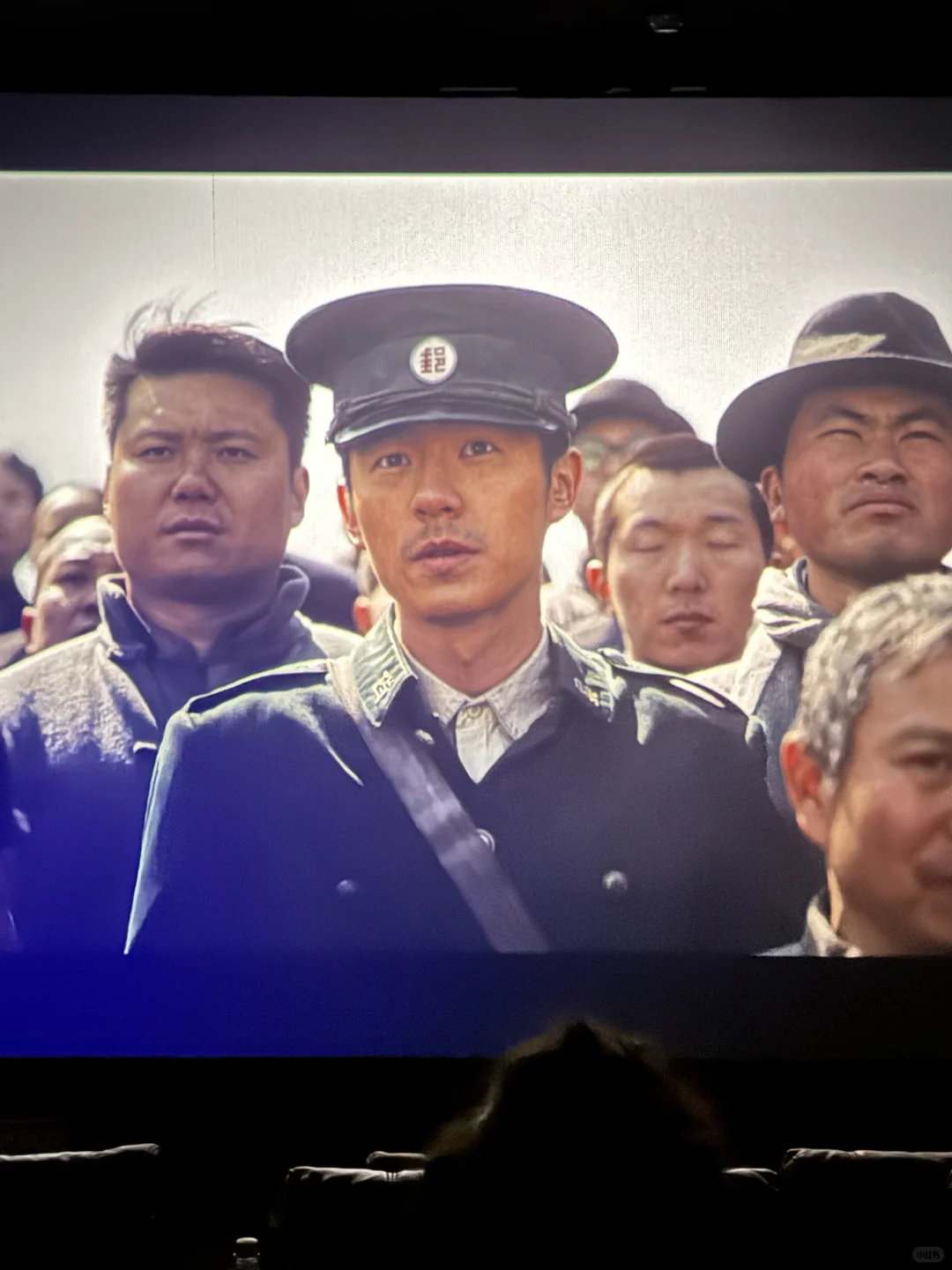 卧槽！！！怎么没人推这部。。。