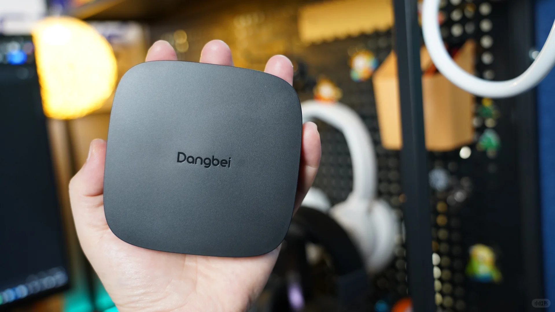 当贝H5 Pro电视盒子，将显示器利用起来