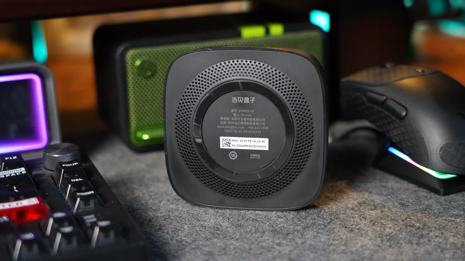 当贝H5 Pro电视盒子，将显示器利用起来