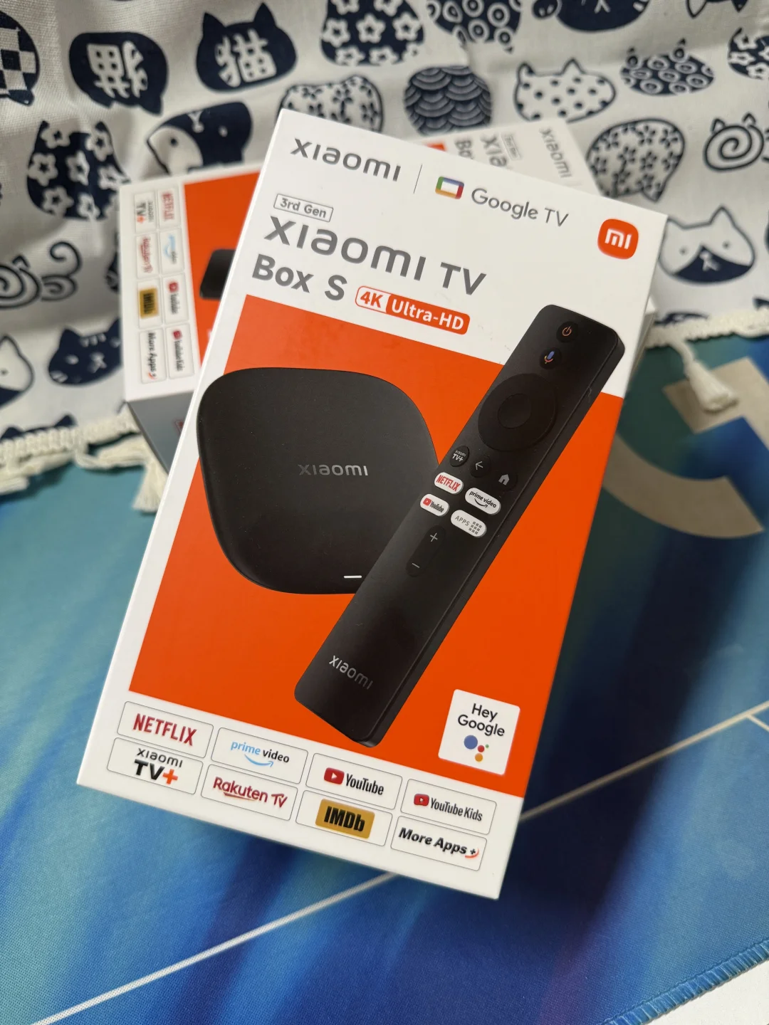 人肉背回来俩盒子XIAOMI TV Box S 三代