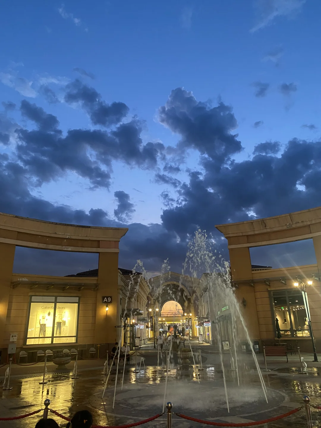 哪里可以认识新朋友啊