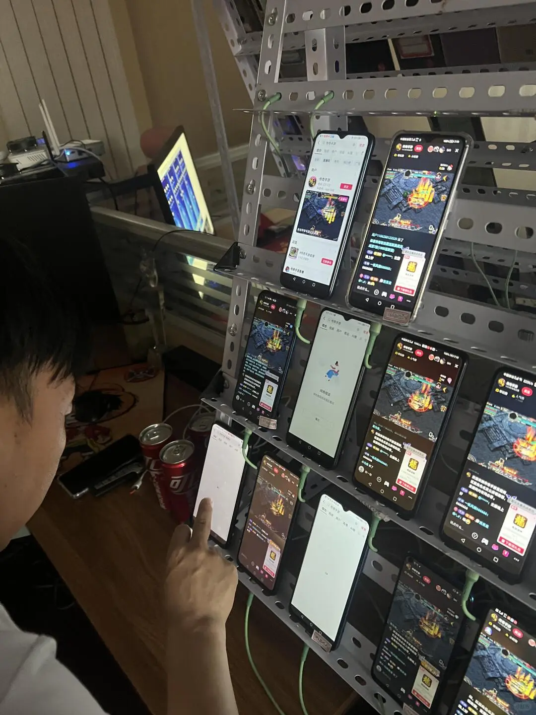 广告联盟挂机项目如何一天撸一千？新手指南