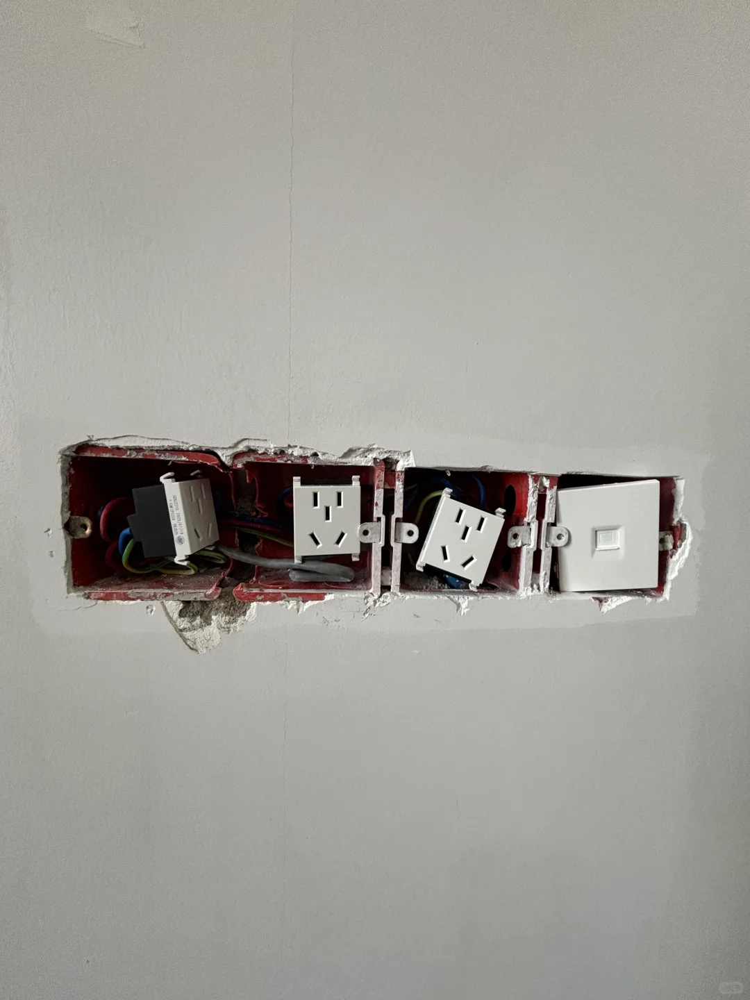 创维A7F85寸壁纸电视无缝挂墙