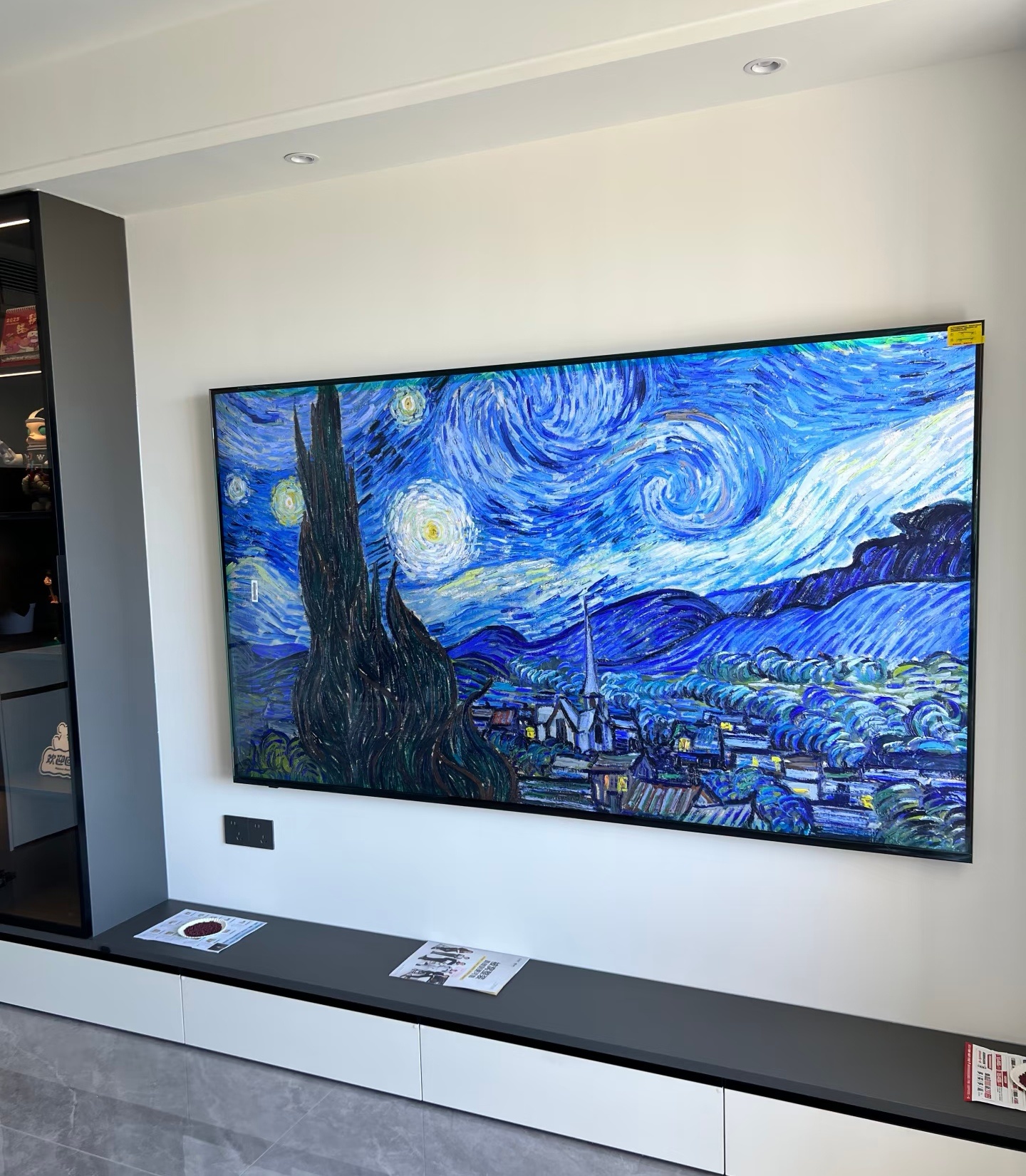 壁纸电视安装成功，世界名画上墙啦🖼️