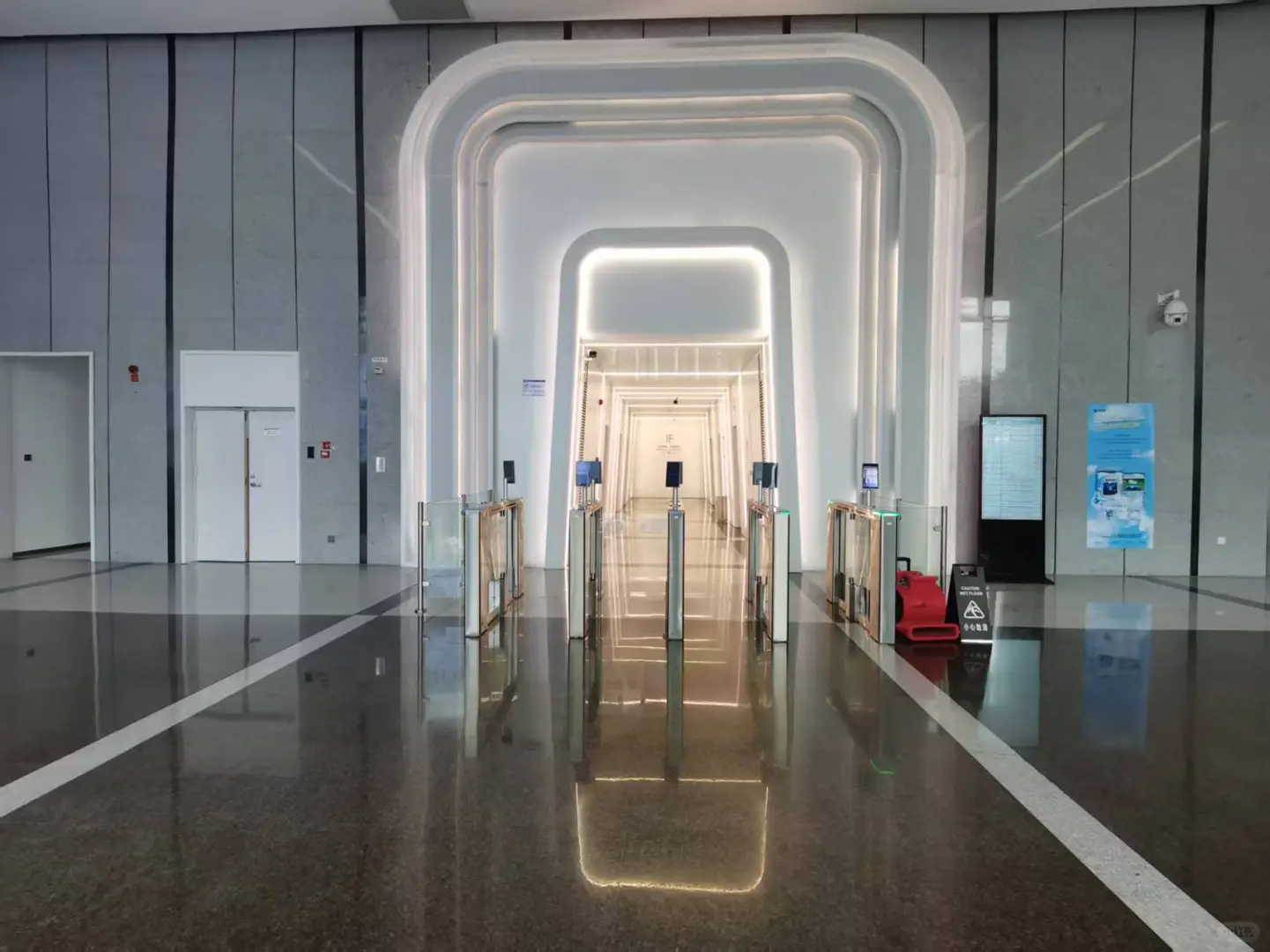 办公室为什么要找软三，欢迎咨询免费带看