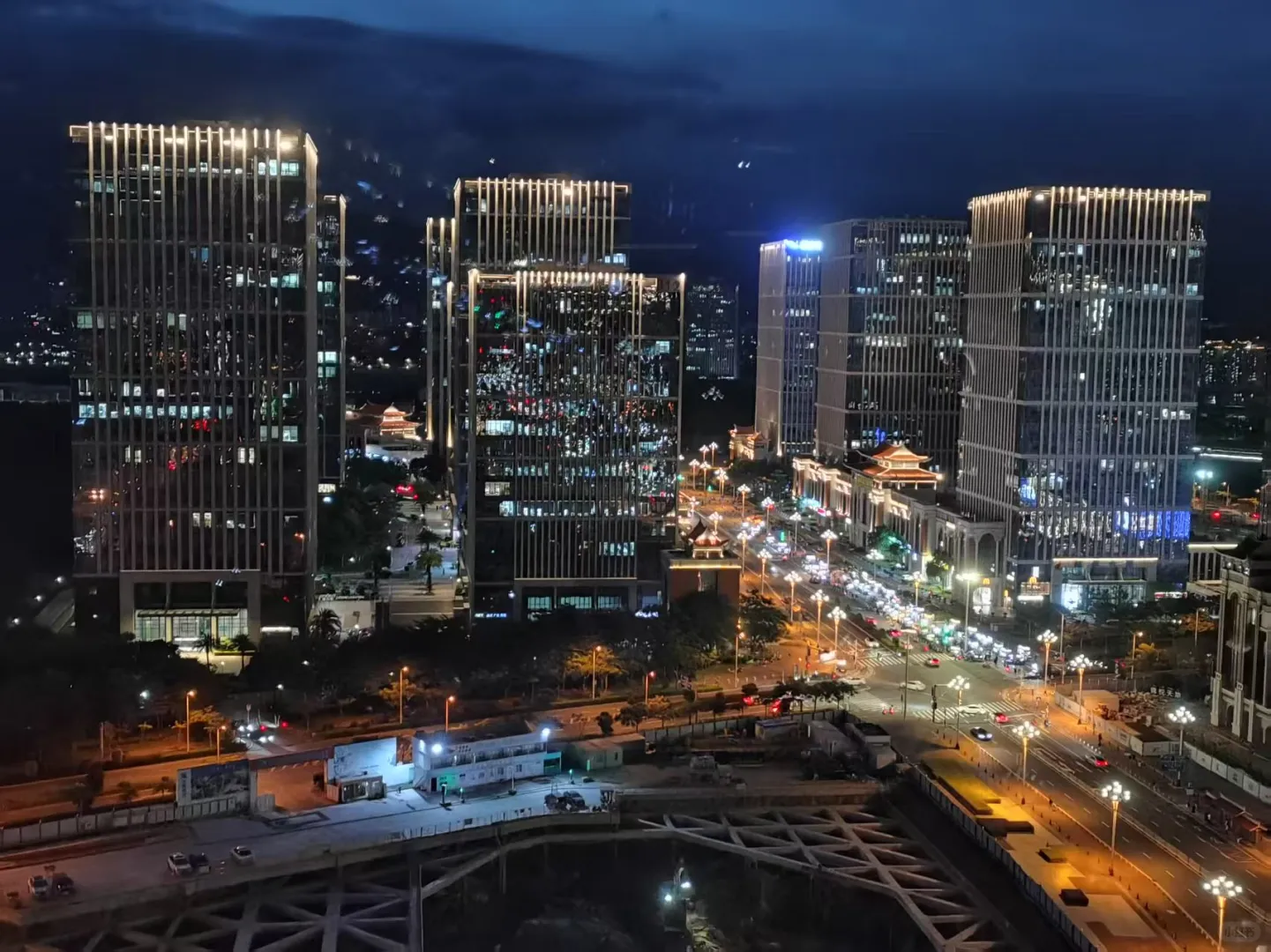 办公室为什么要找软三，欢迎咨询免费带看