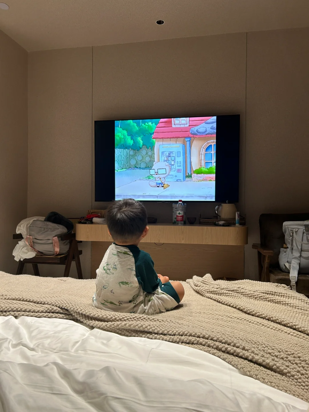 儿子两岁当他开始看纪录片知识暴涨格局炸裂