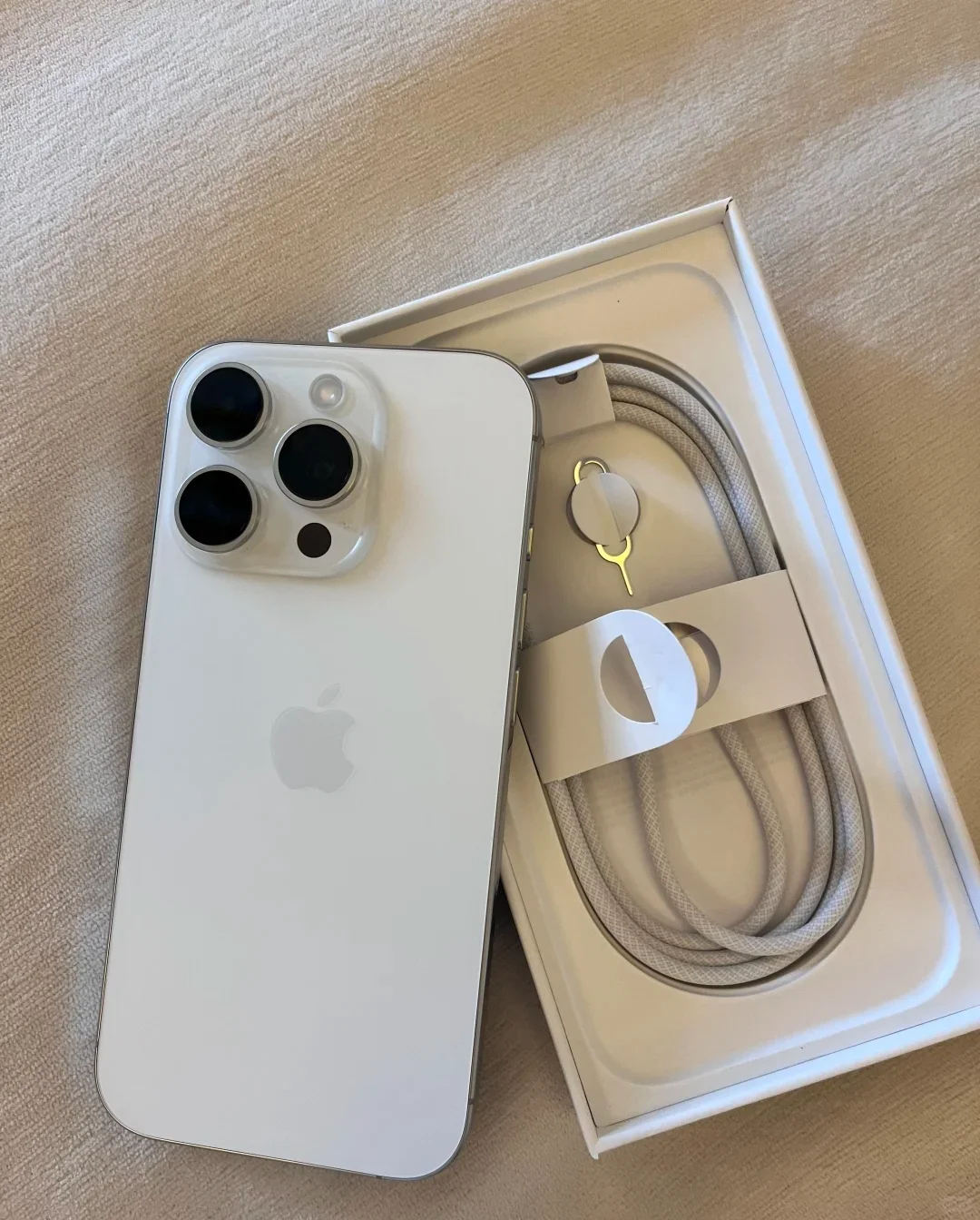 啊啊啊收到啦新手机真开心鸭 !姐妹们快冲鸭