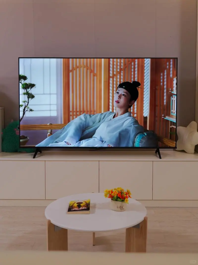 好剧配稳会员，云视听极光追剧性价比超足