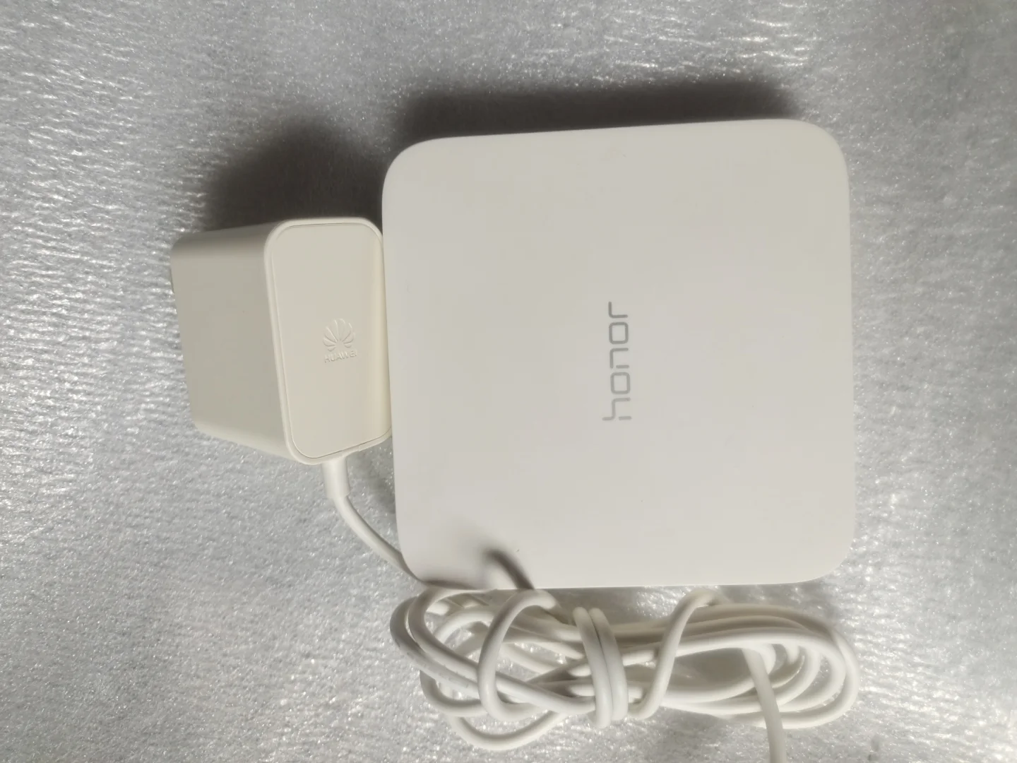 荣耀盒子Pro 型号Hitv-M1 4K网络机顶盒 功能