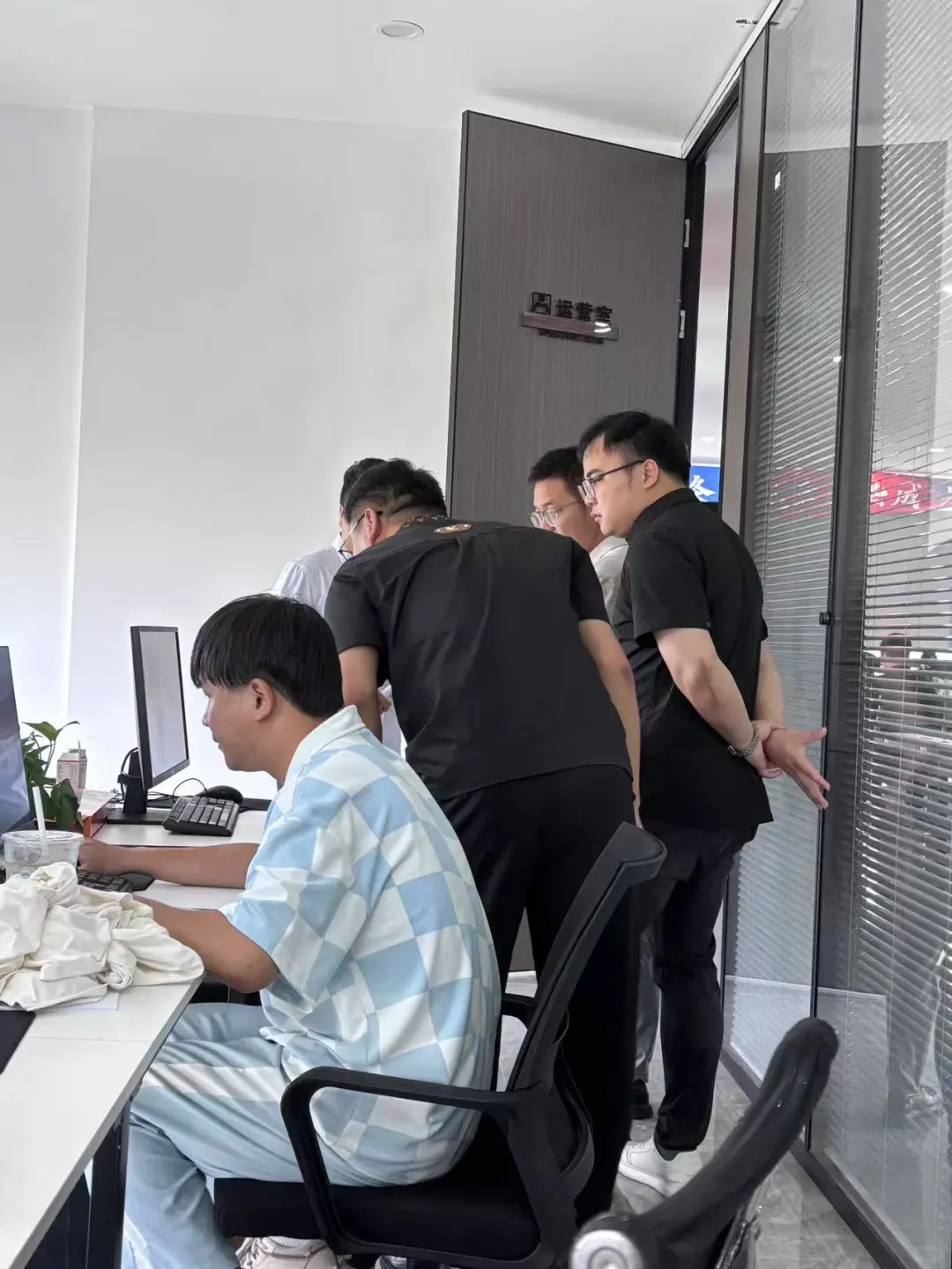 在厦门 来了神秘大佬！强强联手 未来可期