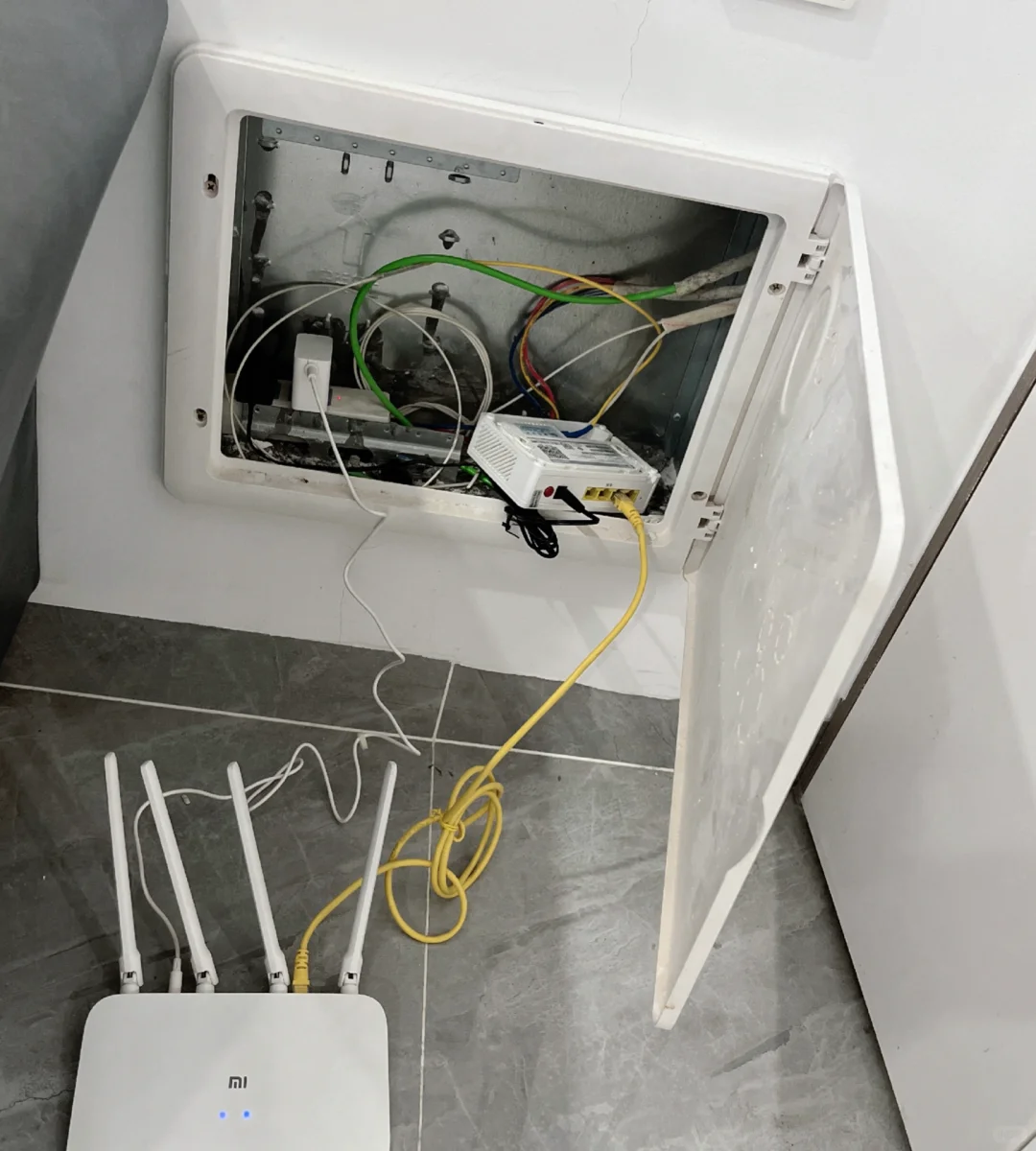 怎样把网线牵出来还能关门