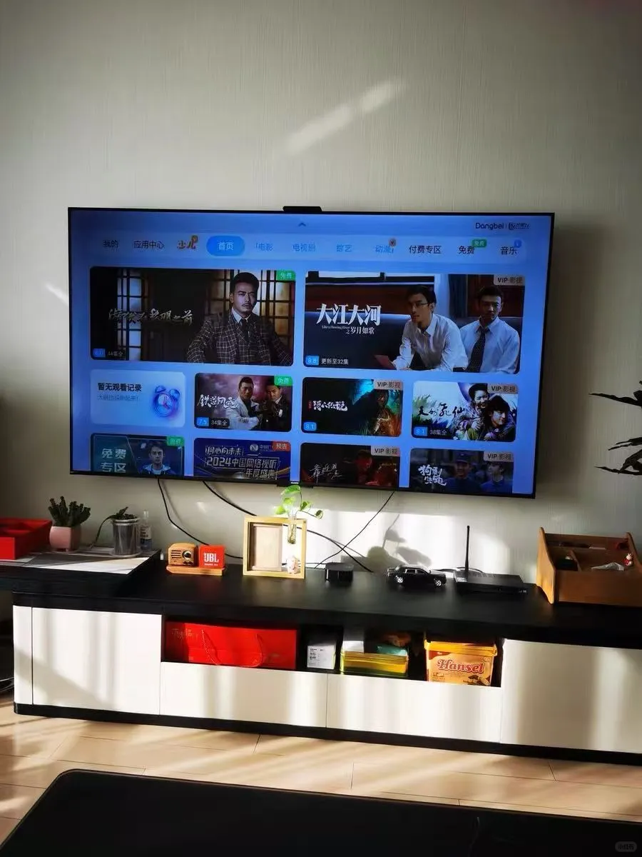 当贝终究把中高端盒子的桌子给周了