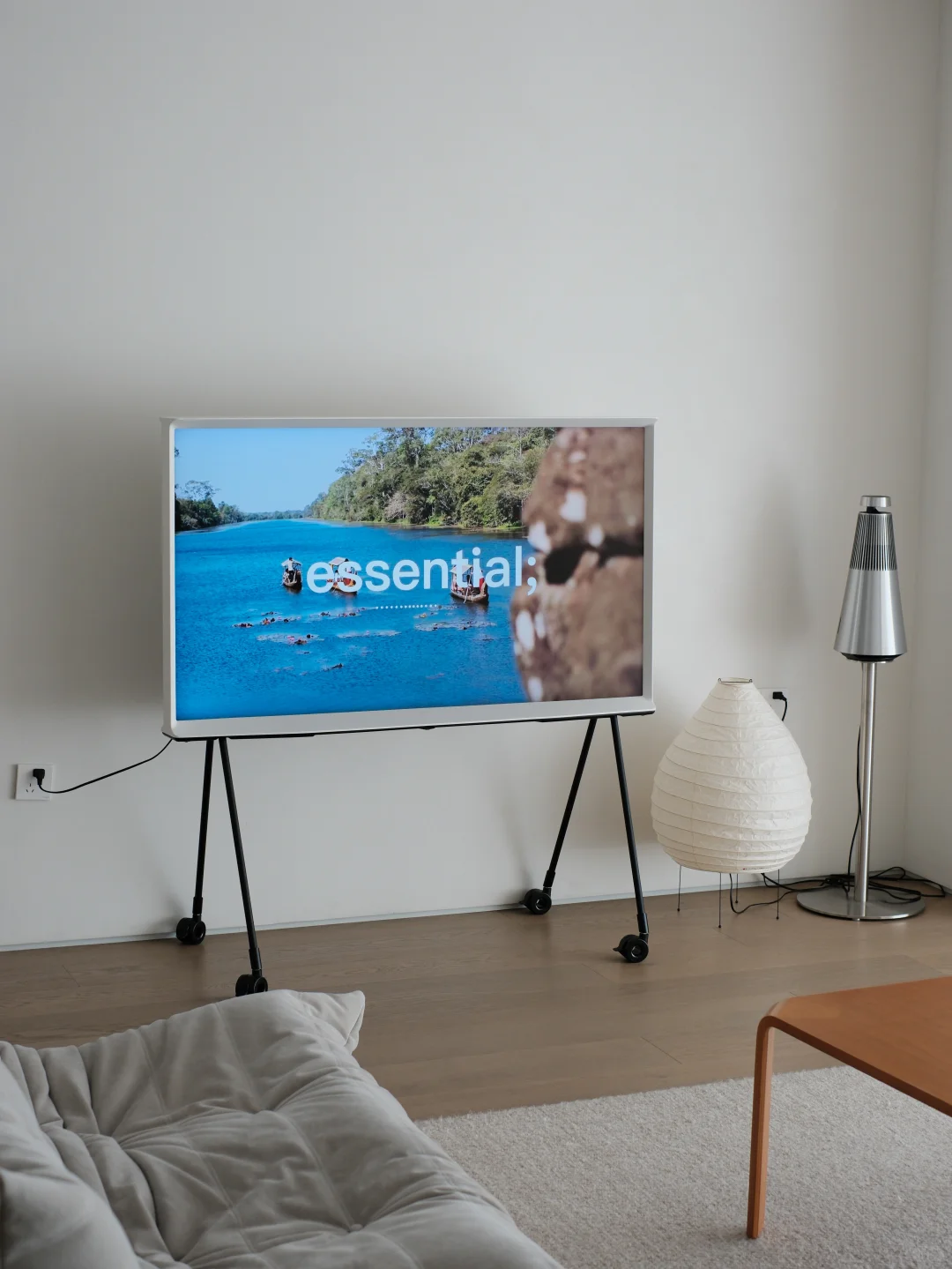 三星画境电视你不会还不懂得换屏保吧，教程