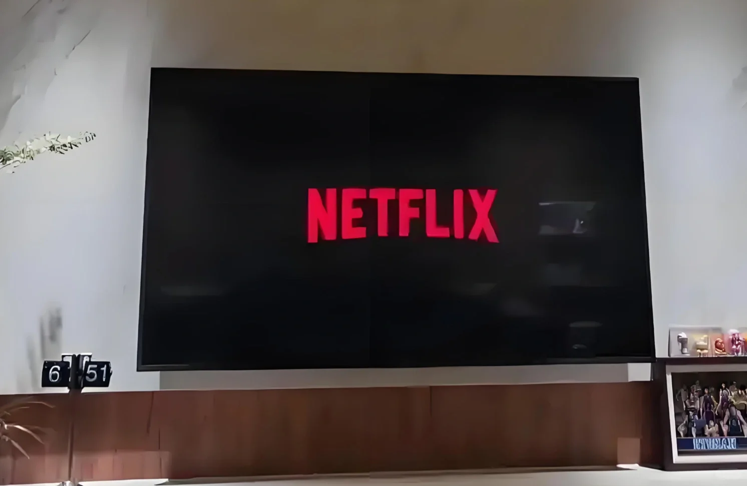 新买的电视直接解锁网飞，太爽了