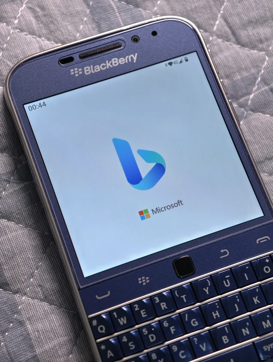 黑莓Classic Q20安卓版上的【必应】界面