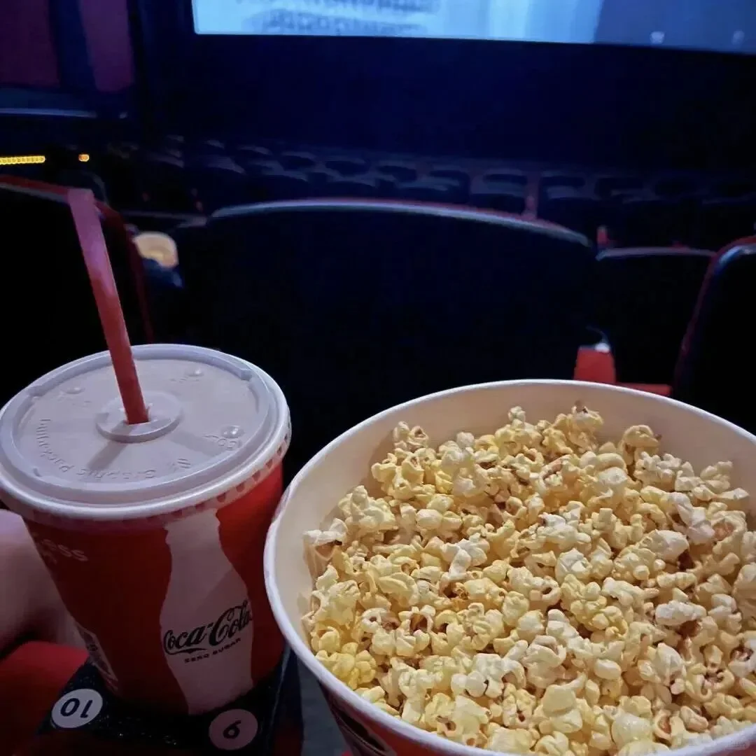 ◔◡◔看电影朋友圈文案˂ ᵒ͜͡ᵏᵎ⁾