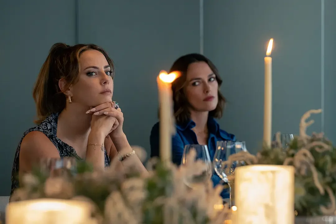 #10 号舱里的女人