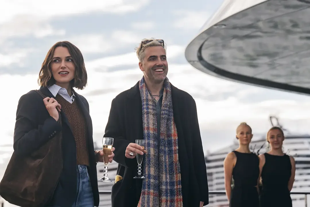 #10 号舱里的女人