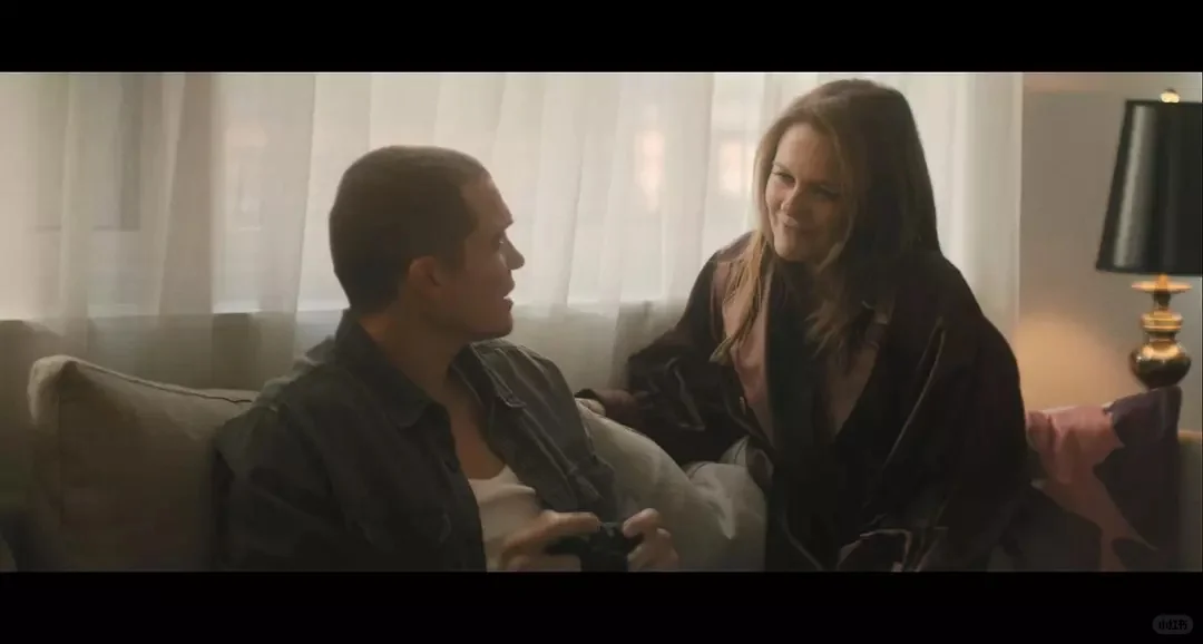 新片推荐: 《鸟与蜜蜂》有尺度❗