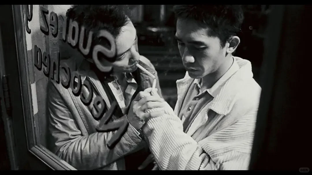 电影资料馆的春光乍泄