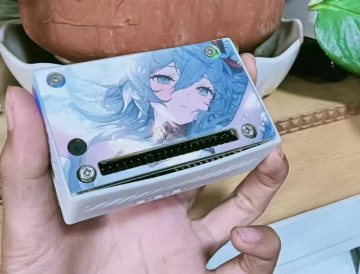 大神攒出“泰山派”手机，安卓11+3.1寸触屏