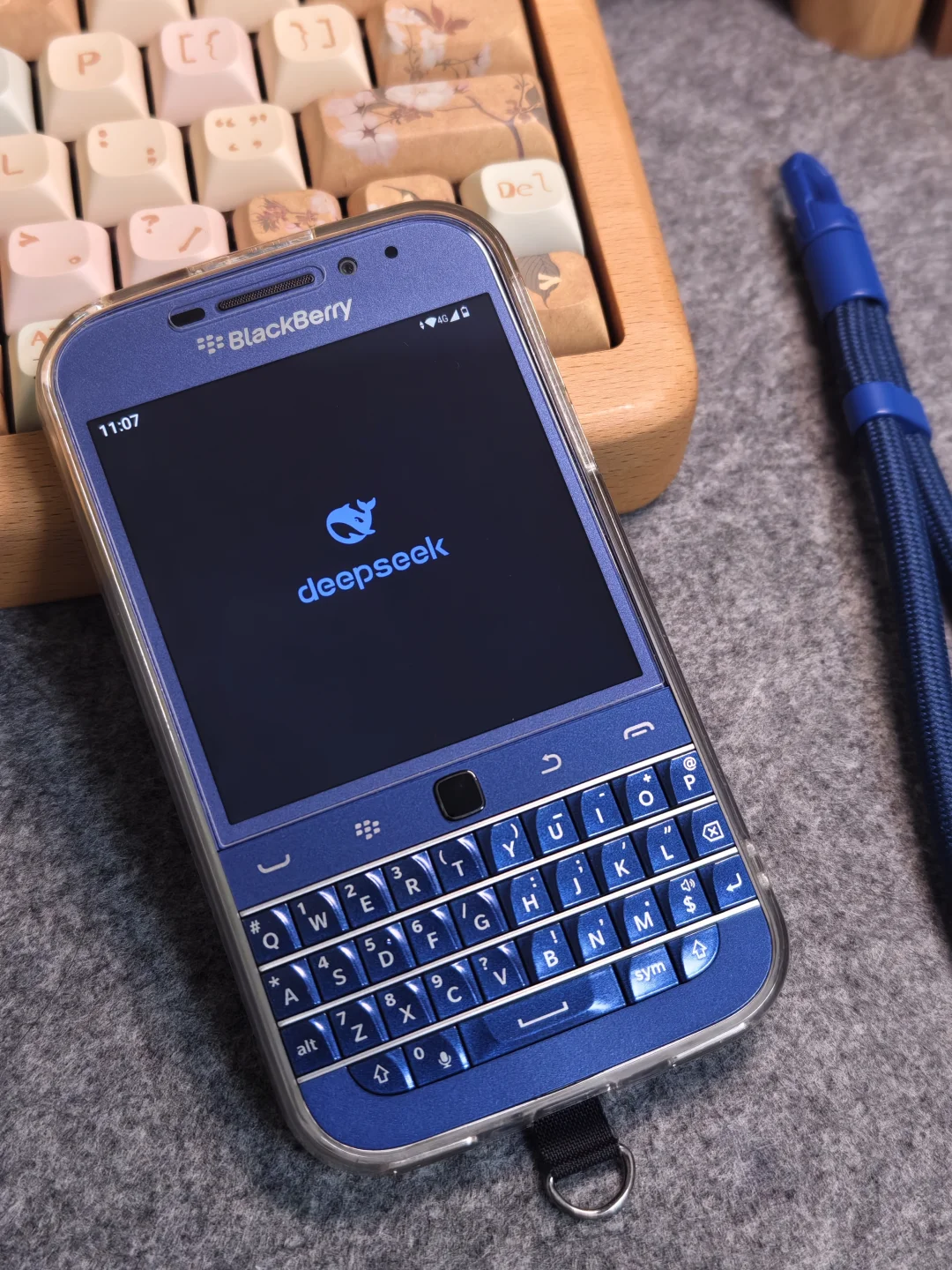 黑莓ClassicQ20安卓版上的【deepseek】界面