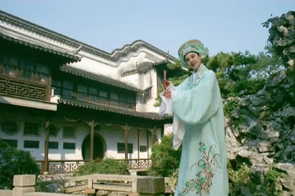 资料馆的周末,属于上海和苏州的电影