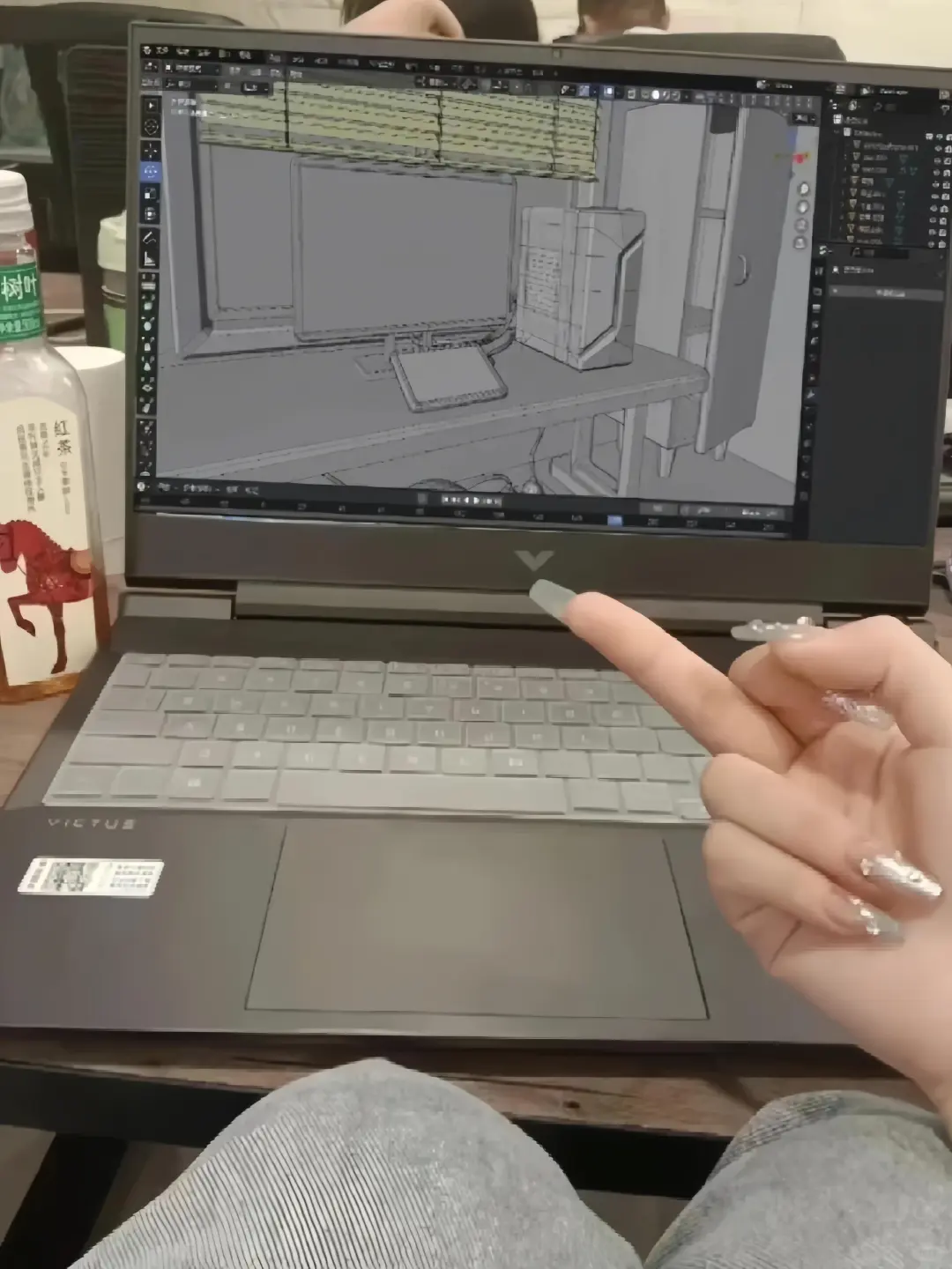 终于明白了，为什么老建模都不愿意带新人…