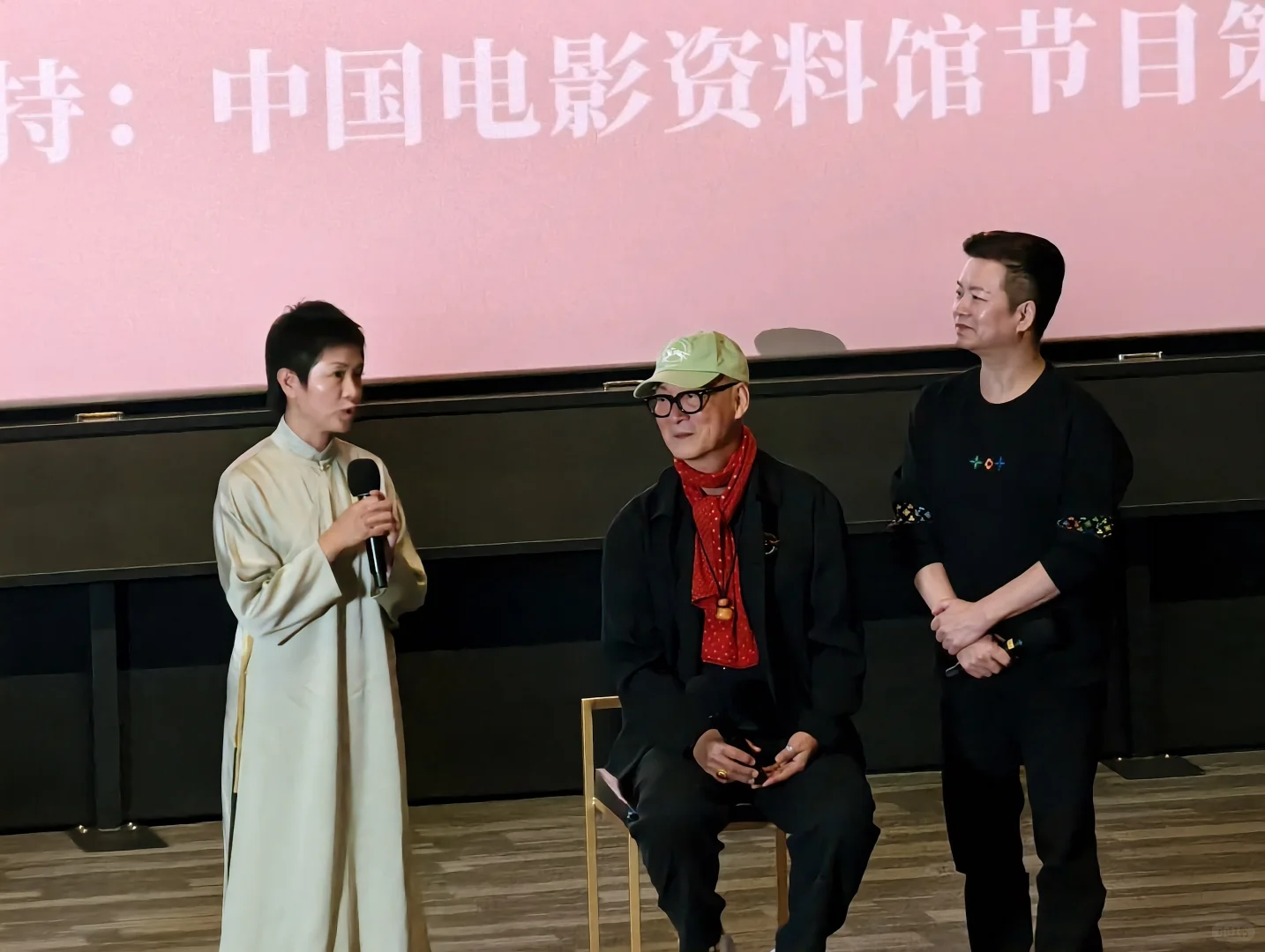 资料馆的周末,属于上海和苏州的电影