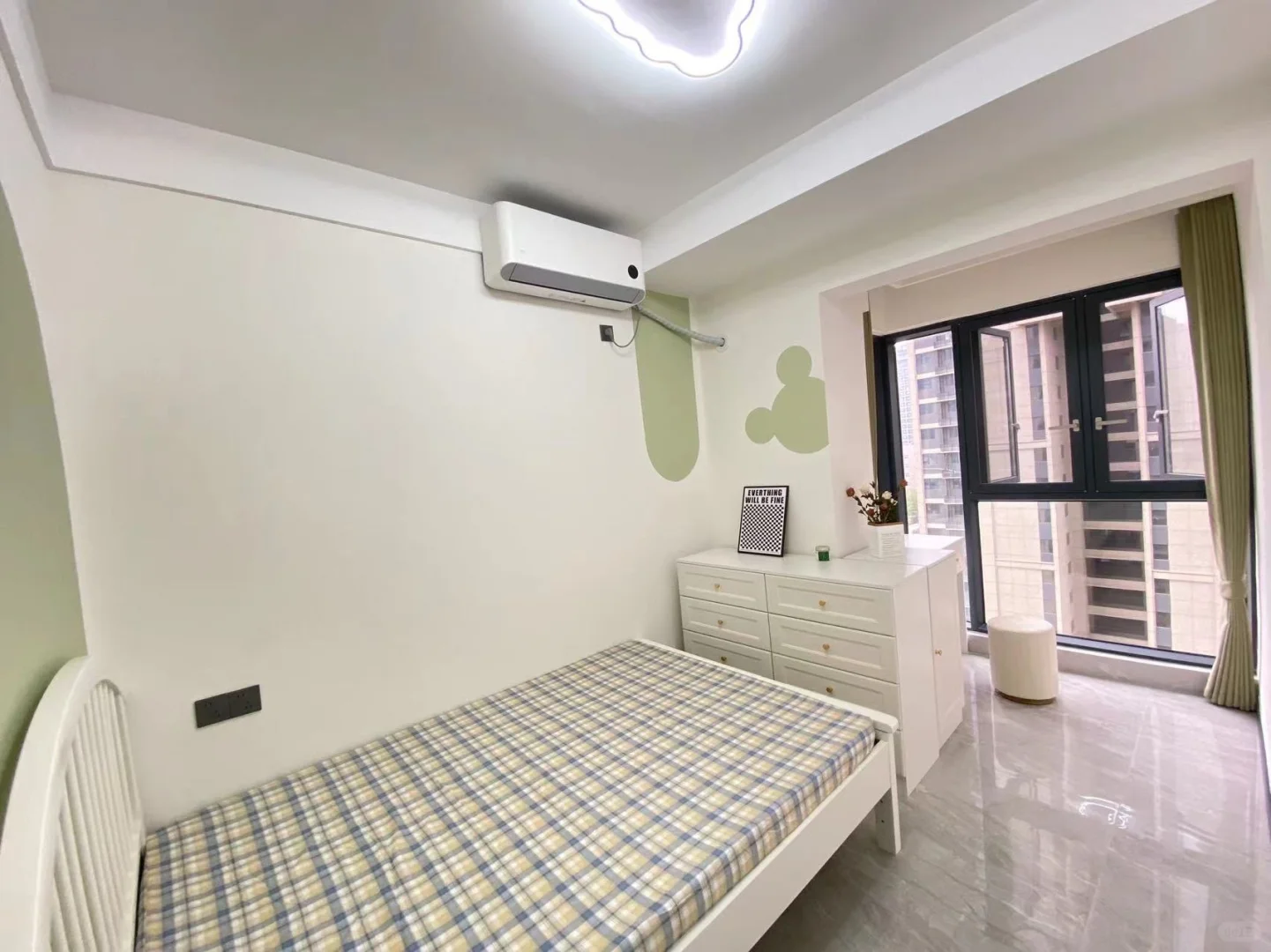 光谷软件园精装房首次出租