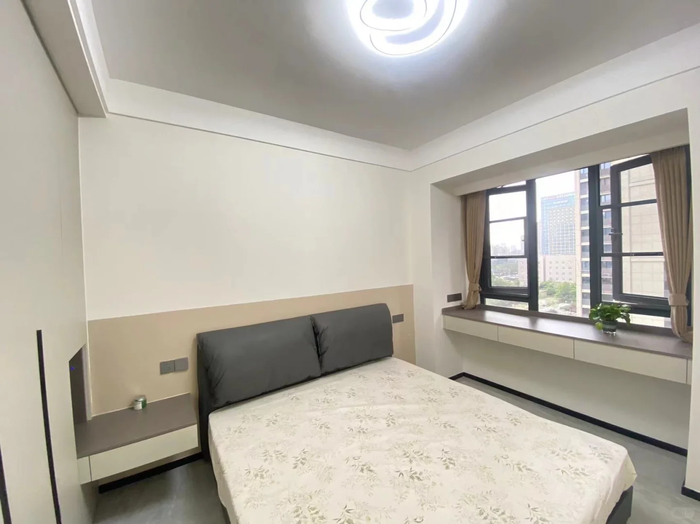 光谷软件园精装房首次出租