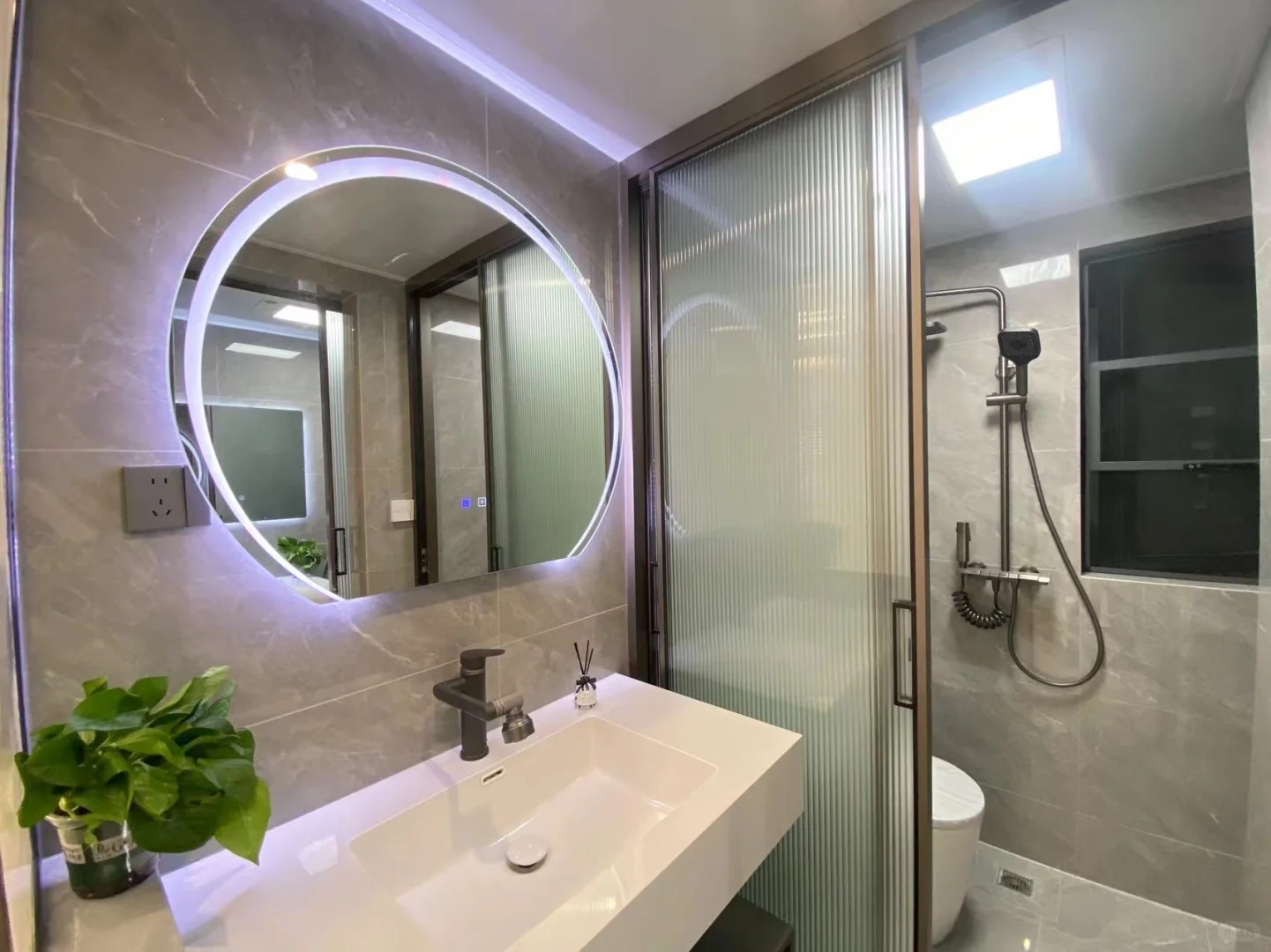 光谷软件园精装房首次出租