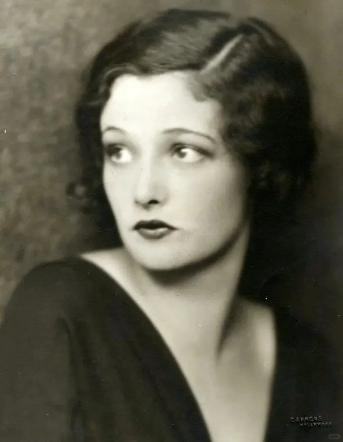 人物 | Polly Ann Young