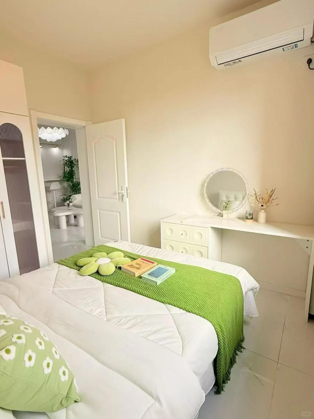 光谷｜软件园 app广场急租1400一室一厅一卫