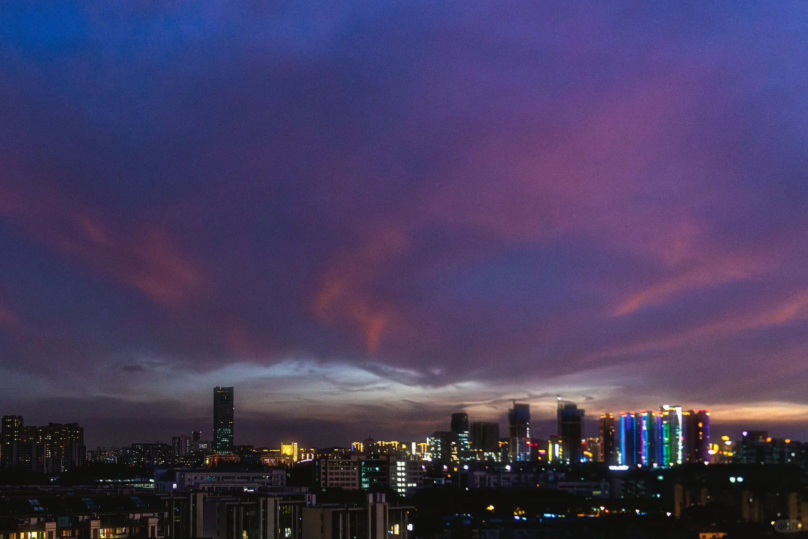 如果“每天”是一部电影，那晚霞就是