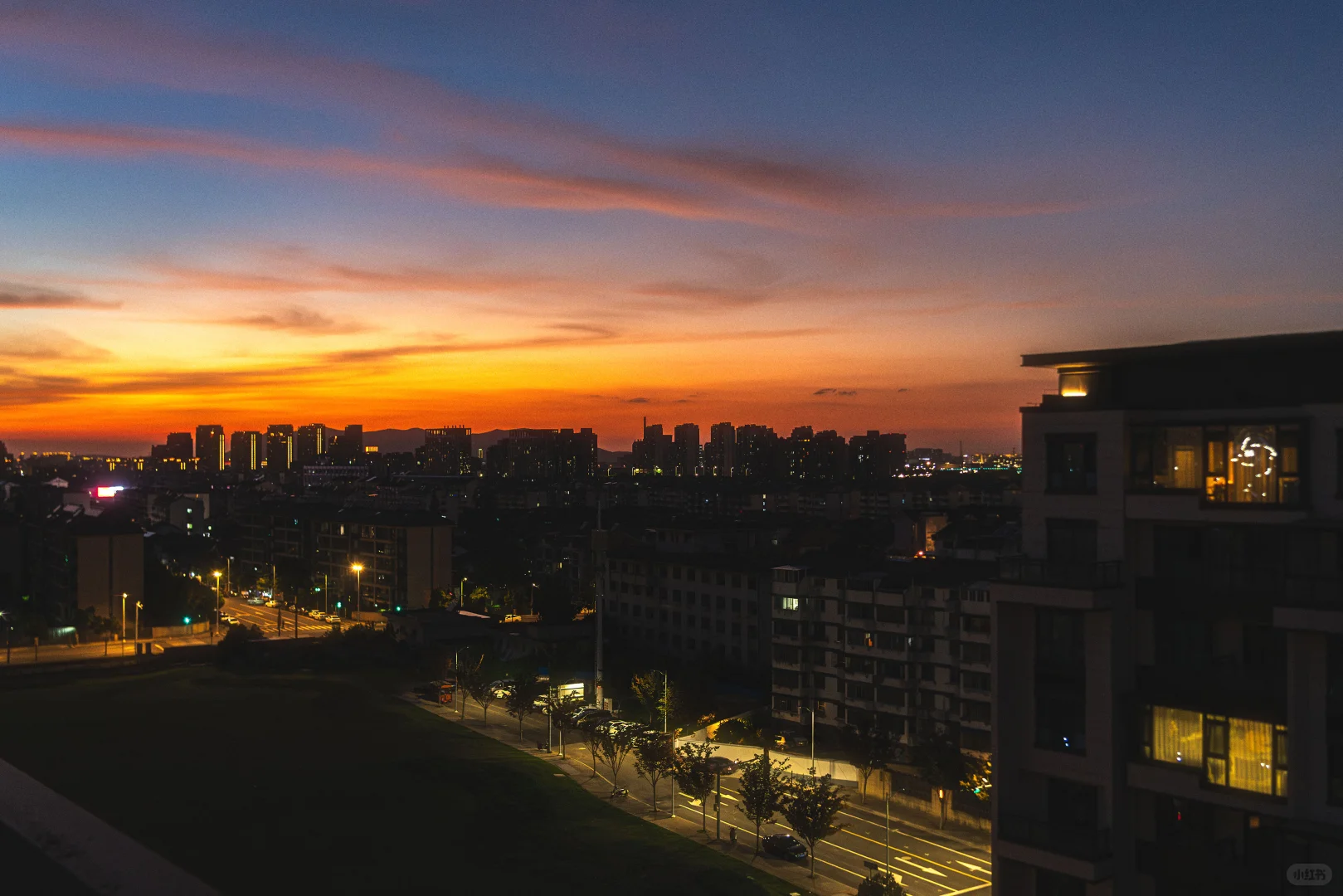 如果“每天”是一部电影，那晚霞就是