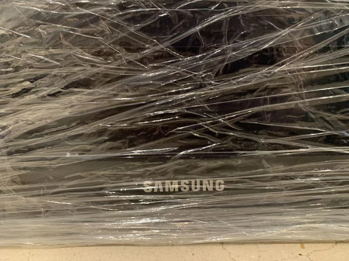 🇸🇬新加坡出九成新自家用三星电视