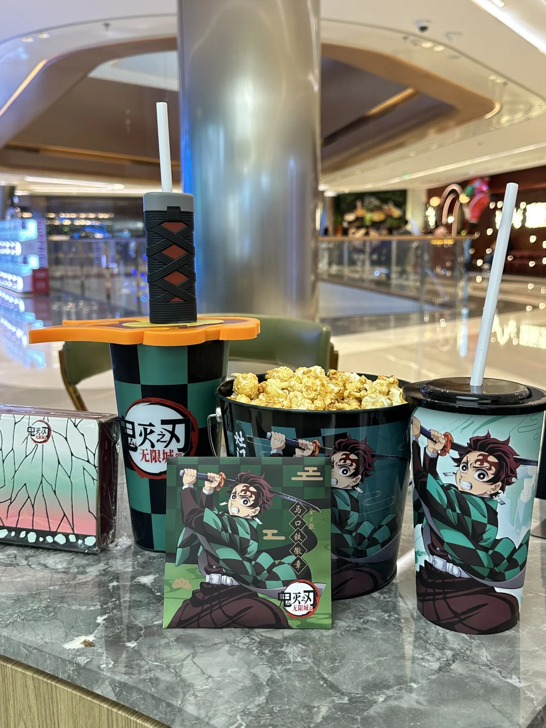 带着大哥来看鬼灭啦！！🥹