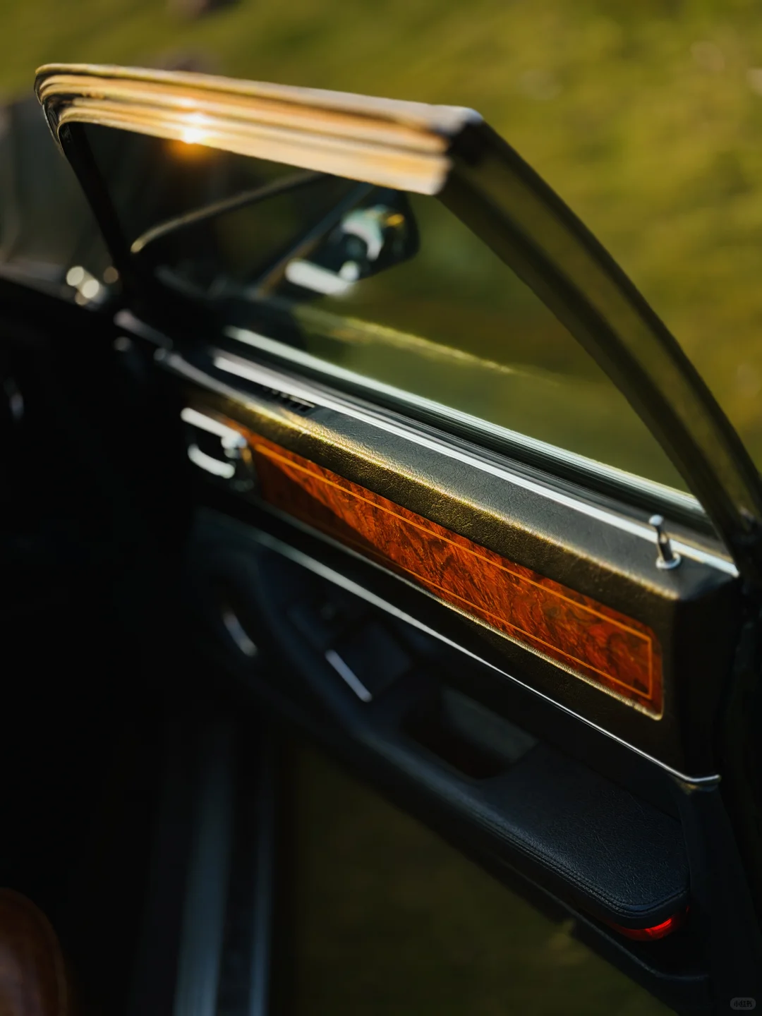 出自用捷豹XJ40 vanden plus版本