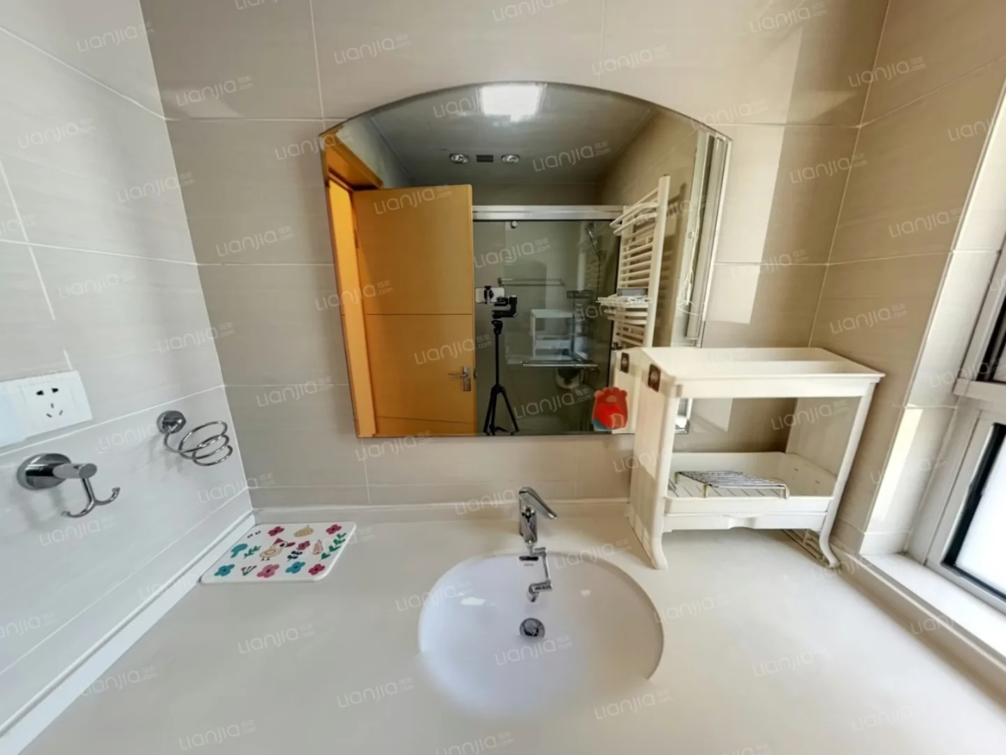 徐庄软件园旁 紫金东郡精装四房带地暖出租