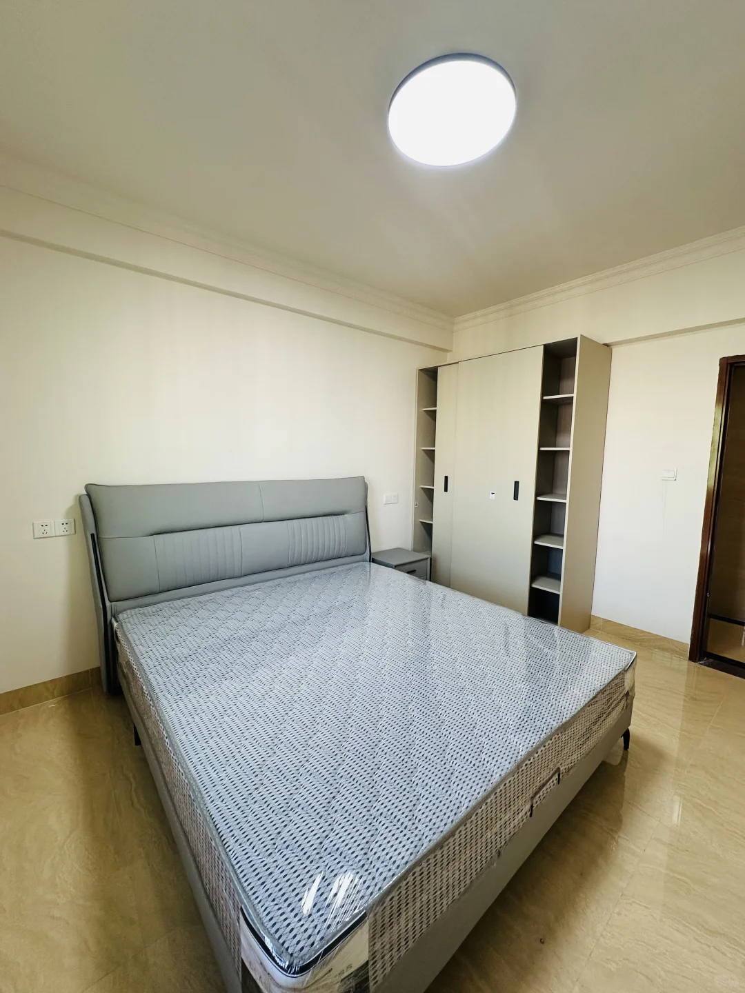 免中介 厦门软件园三期 一室一厅带阳台出租