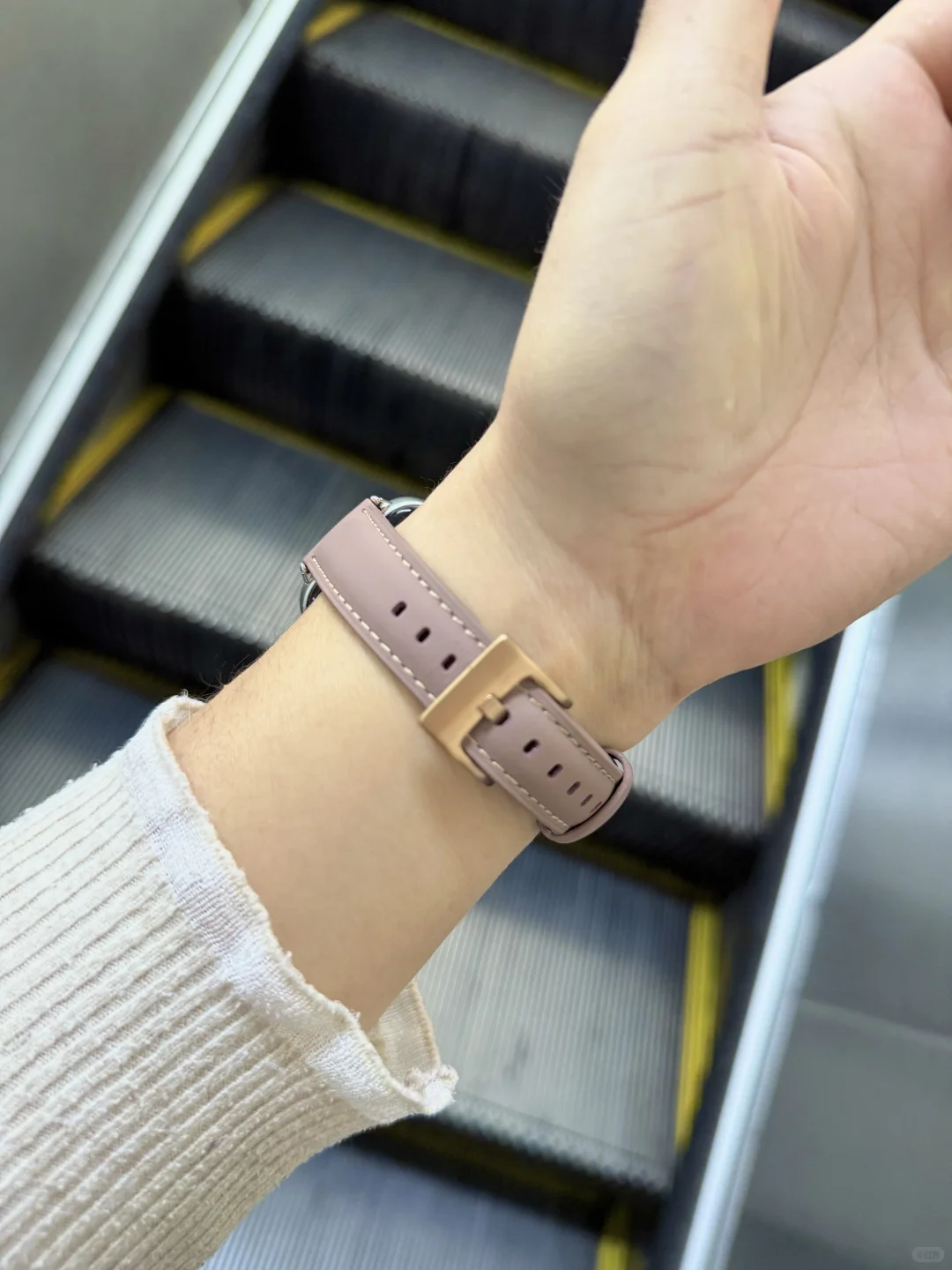 发现华为fit4大手环比较适合我，听歌自由！