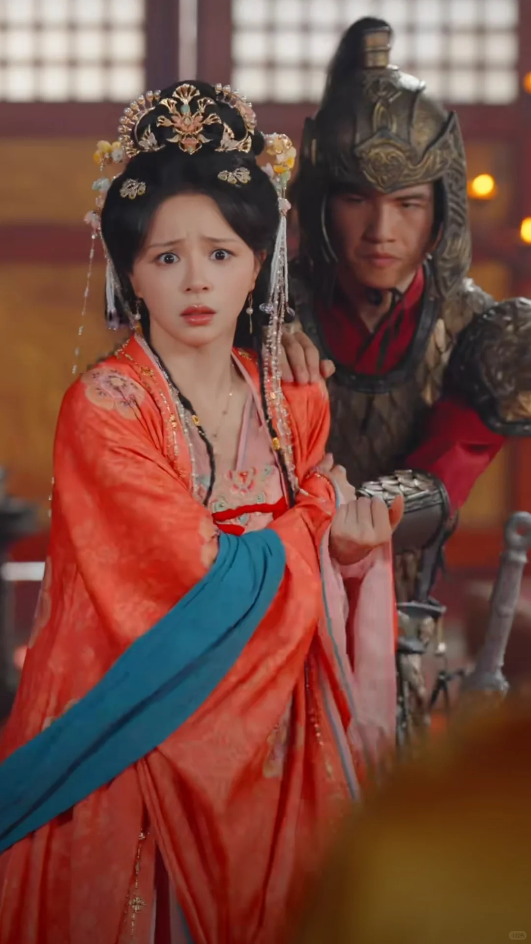 🍅🍆免费短剧 | 铜镜预示十年劫