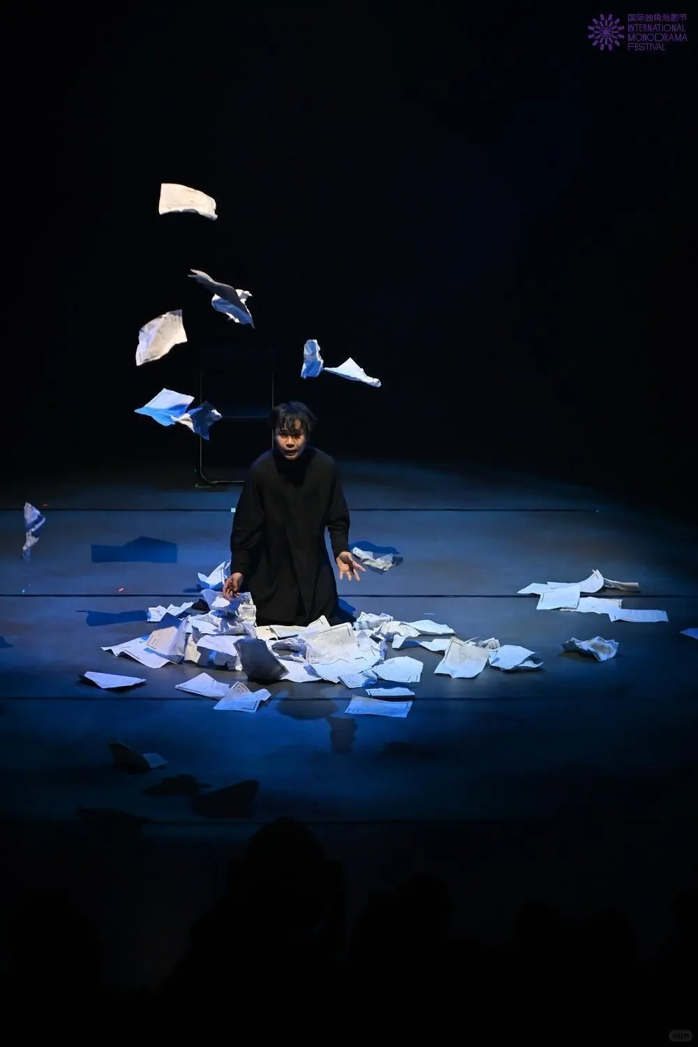 杜十娘四处奔走投简历，只为纹银三百两